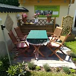 Urlaub Und Arbeit In アパート