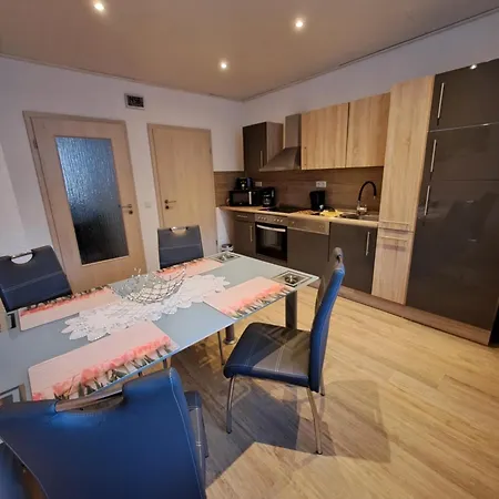 Appartement Urlaub Und Arbeit In *